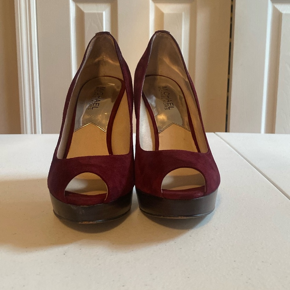 Micheal Kors Maroon Suede Heels